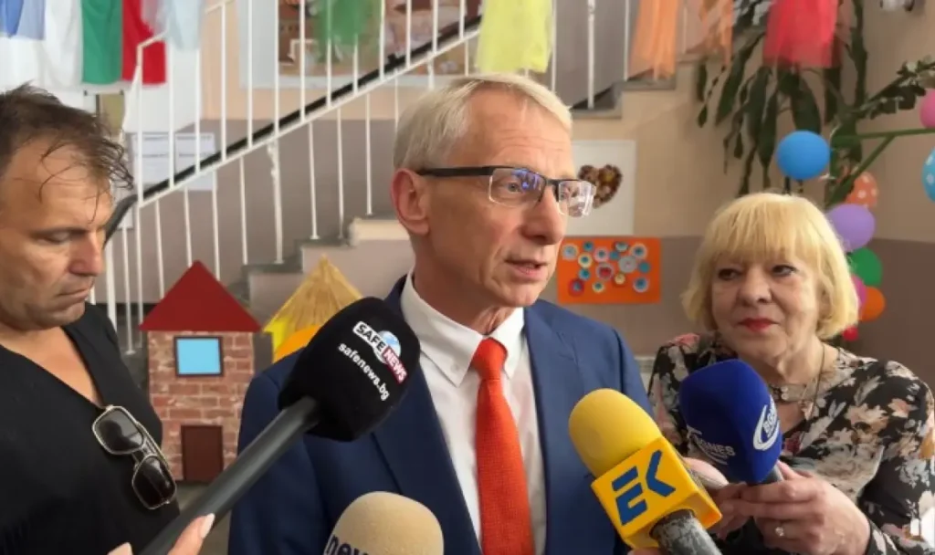 denkov-glasuva-i-kaza-s-dvamata-lideri-boiko-borisov-i-delan-peevski-namame-kakvo-da-si-kajem-poveche-1