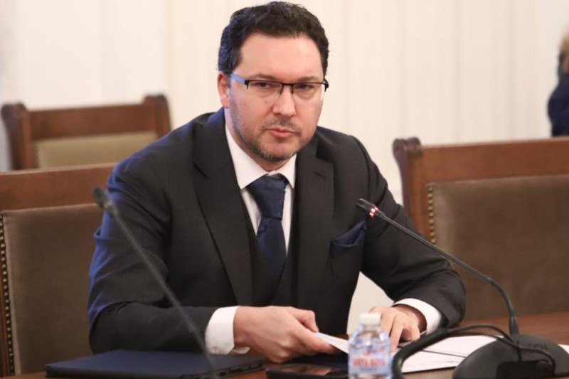 mitov