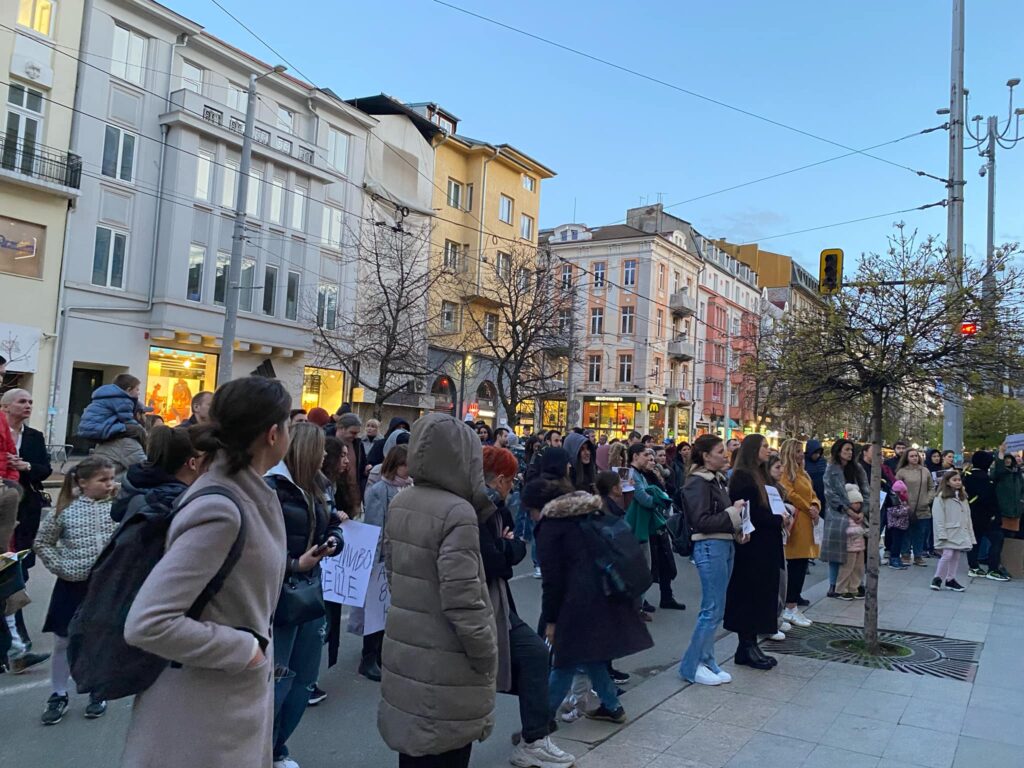 protestsreshtunasilietonaddeca