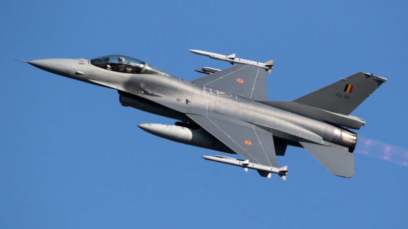f16