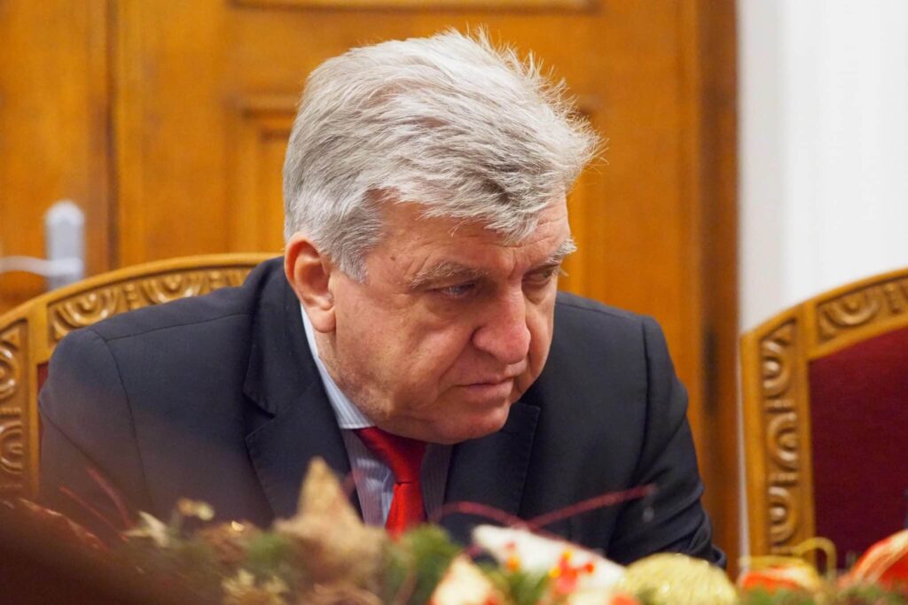 manol-genov