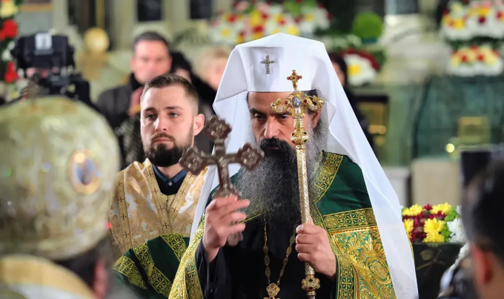 rojdestvensko-poslanie-na-balgarskia-patriarh-daniil-bog-stava-chovek-1