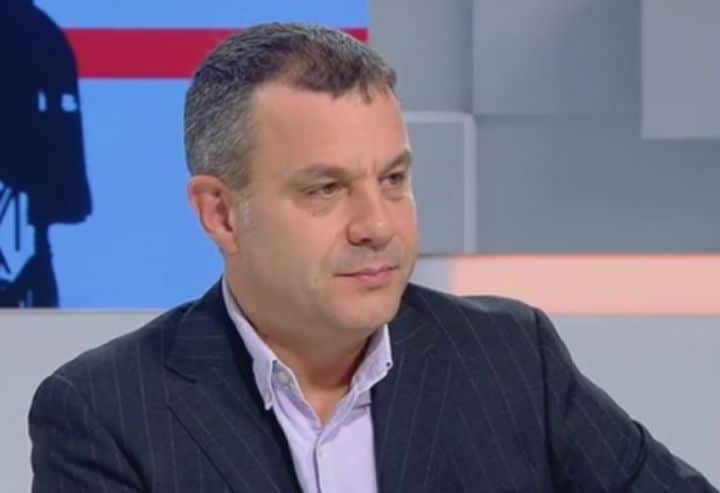 emil-koshlukov-razmaza-leketo-emil-dzhasim-za-koeto-levski-e-layno-i-balgarskata-istoriya-e-lazha-08-03-2017-01-05-49-6qv98ov2o370ityr7v00nebez5hb8qyemng5fae2aqs