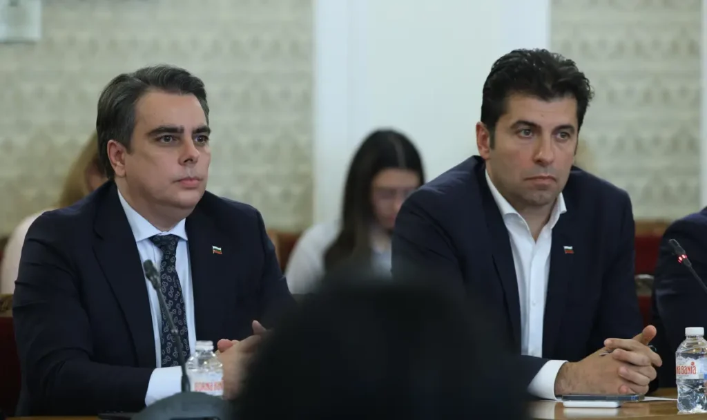 prodaljavame-promanata-redovnoto-pravitelstvo-ostavi-balgaria-s-nai-nisak-dalg-v-celia-es-1
