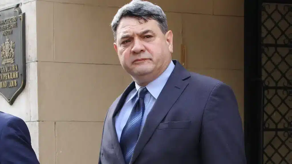 1200_petur-todorov-mvr_2