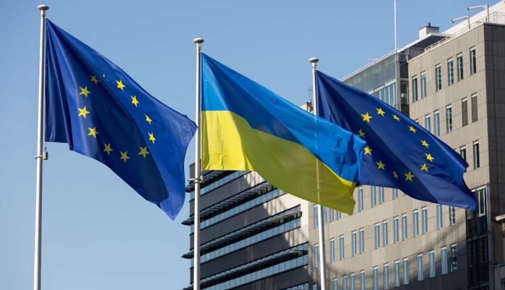 ukraine-eu-flags-1024×683