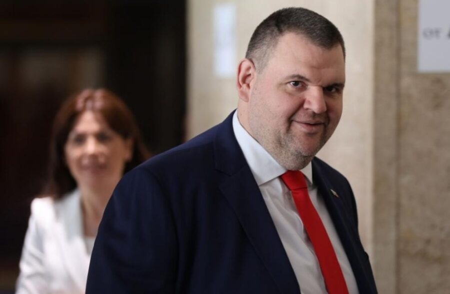 peevski5