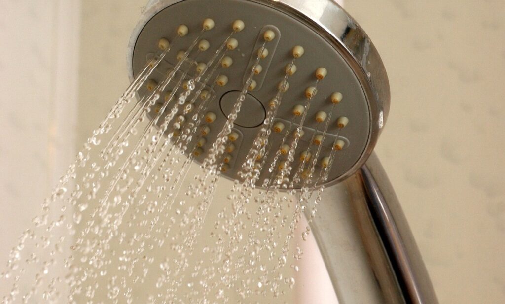 shower-653671_1280_1553797283375605396_original