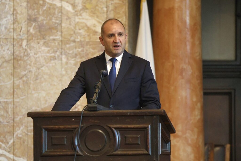 radev7