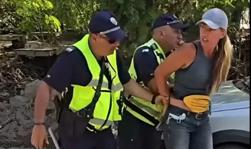 arestuvaha-jurnalistka-po-vreme-na-vizitata-na-rumen-radev-v-strumani-video-1