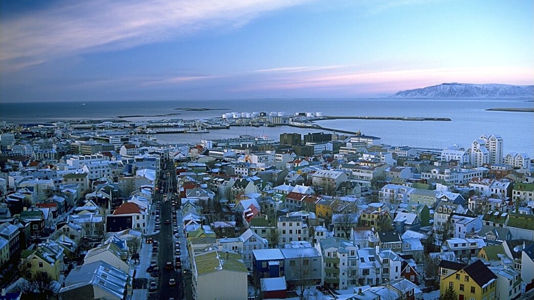 Reykjavík_séð_úr_Hallgrímskirkju