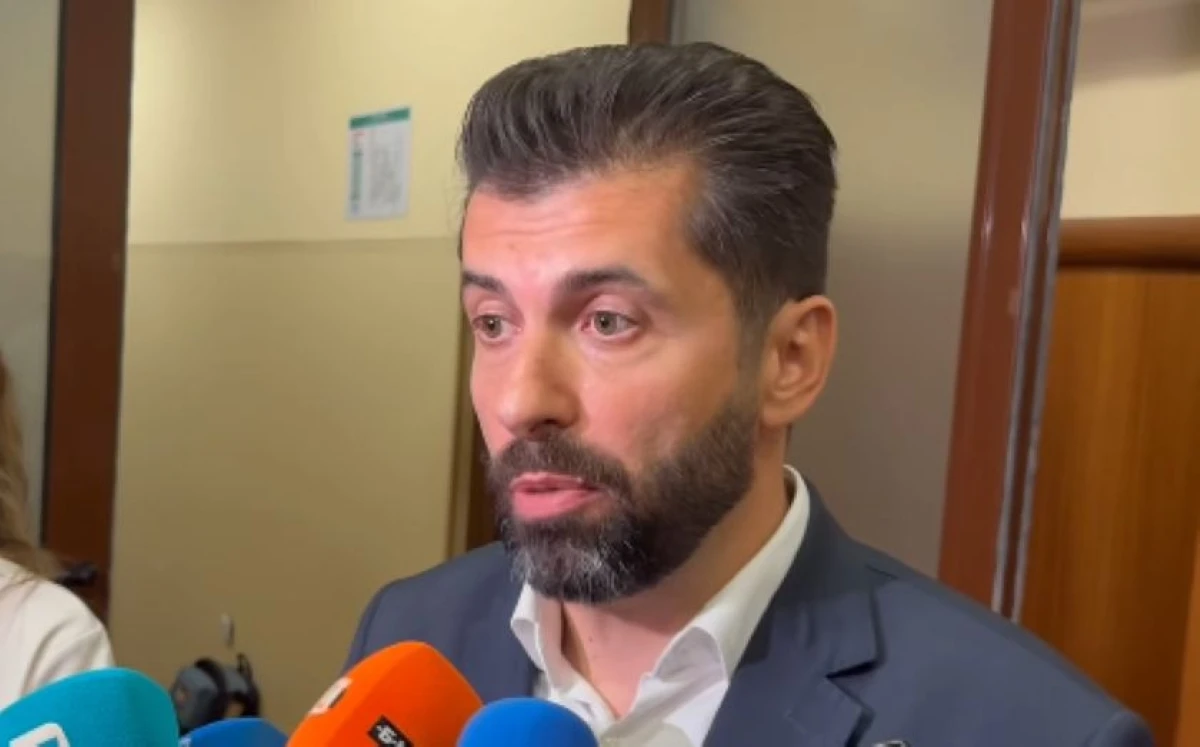 Кирил Петков сравни политическия път на Илияна Йотова с този на Вучич