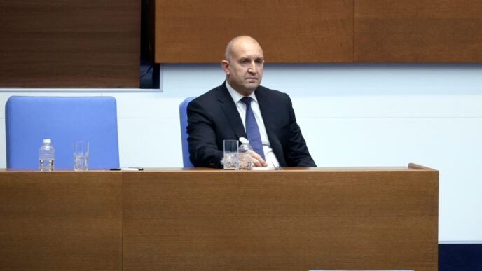 radev9